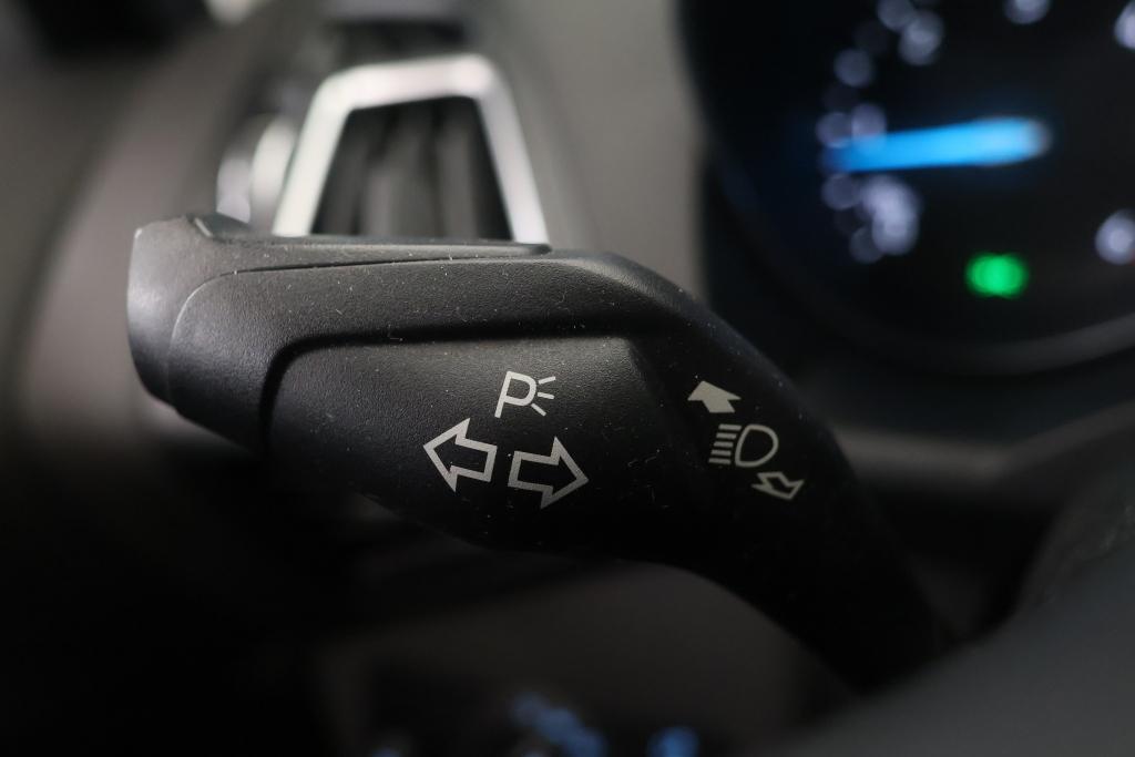 Ford C-MAX vaihtoauto