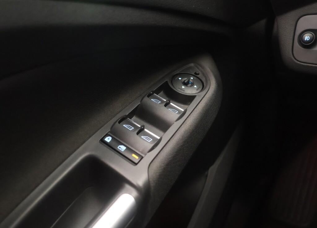 Ford C-MAX vaihtoauto