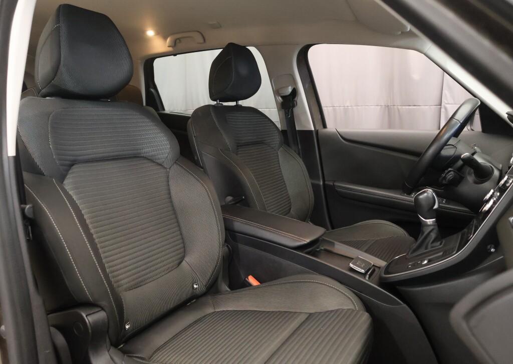 Renault Grand Scénic vaihtoauto
