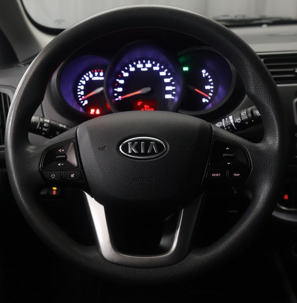 Kia Rio vaihtoauto
