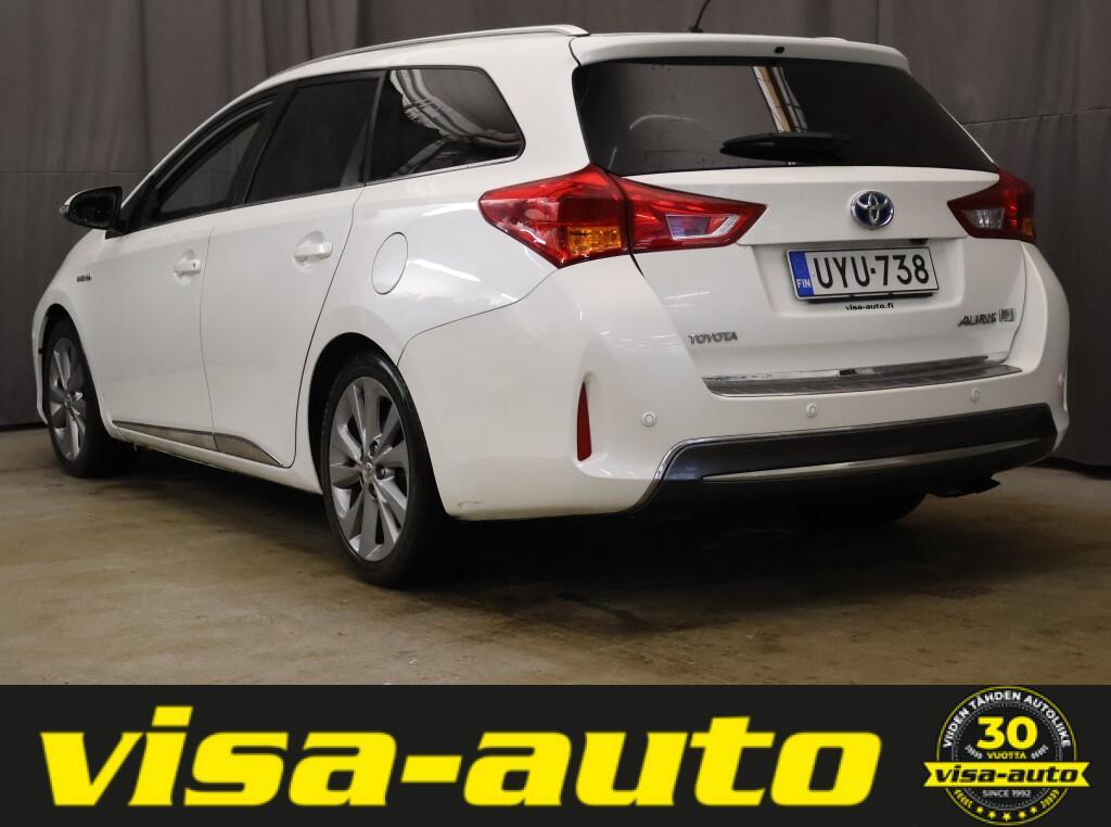 Toyota Auris vaihtoauto