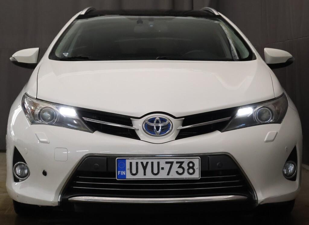 Toyota Auris vaihtoauto