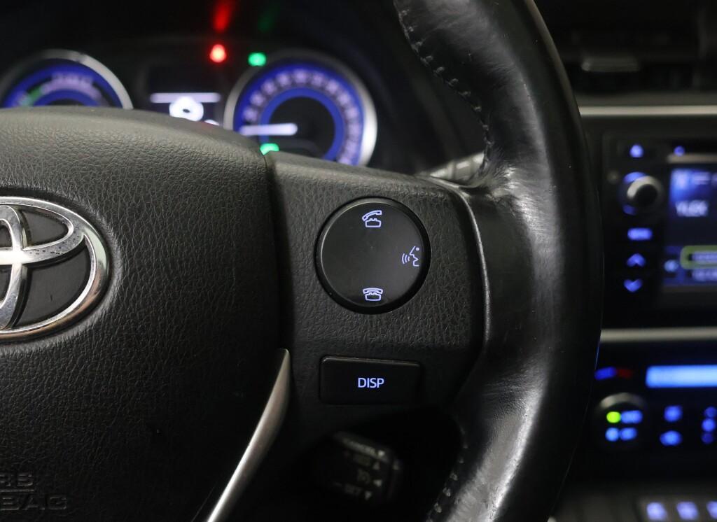 Toyota Auris vaihtoauto