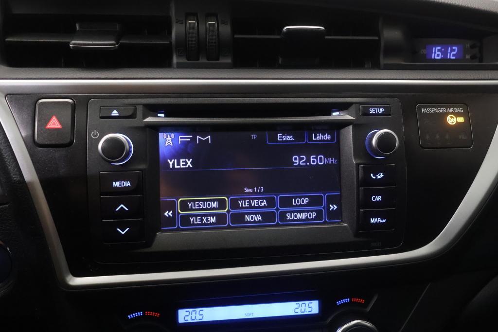 Toyota Auris vaihtoauto
