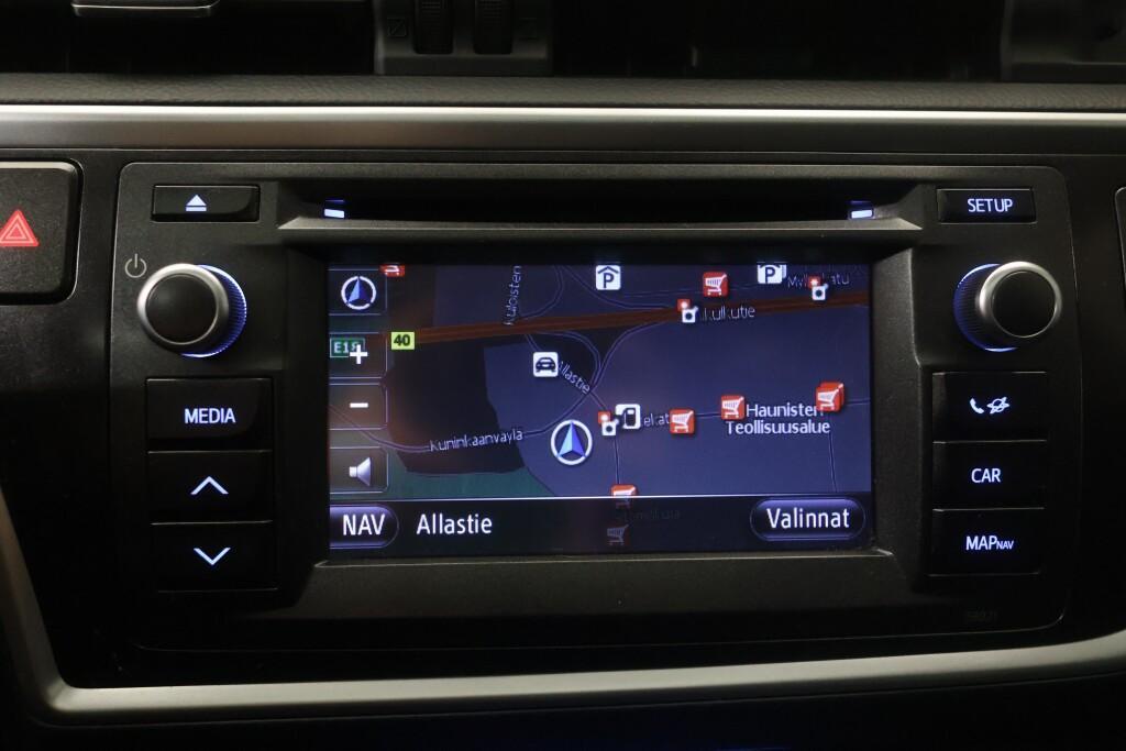 Toyota Auris vaihtoauto