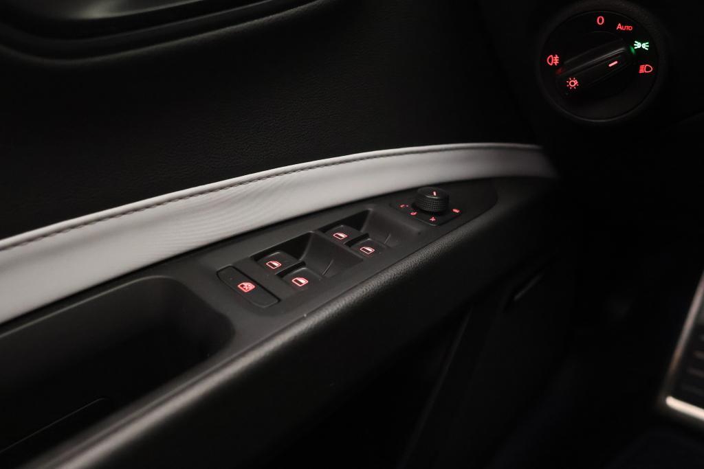SEAT Leon vaihtoauto