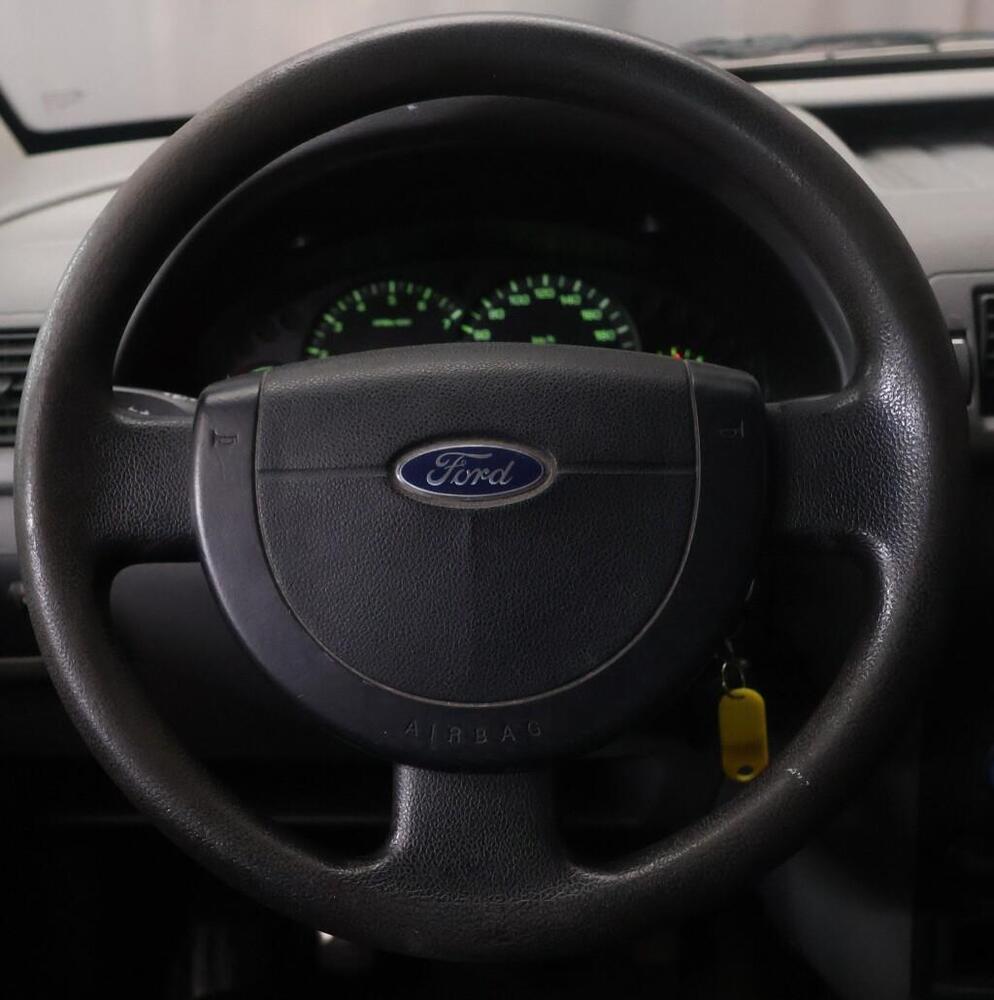 Ford Tourneo Connect vaihtoauto