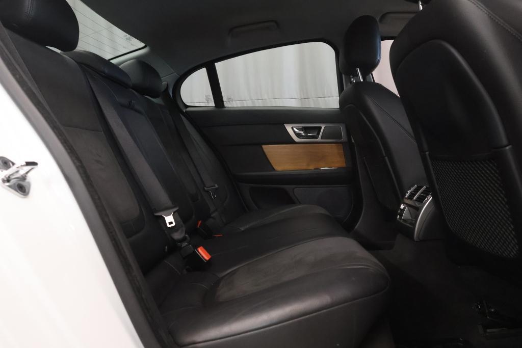 Jaguar XF vaihtoauto