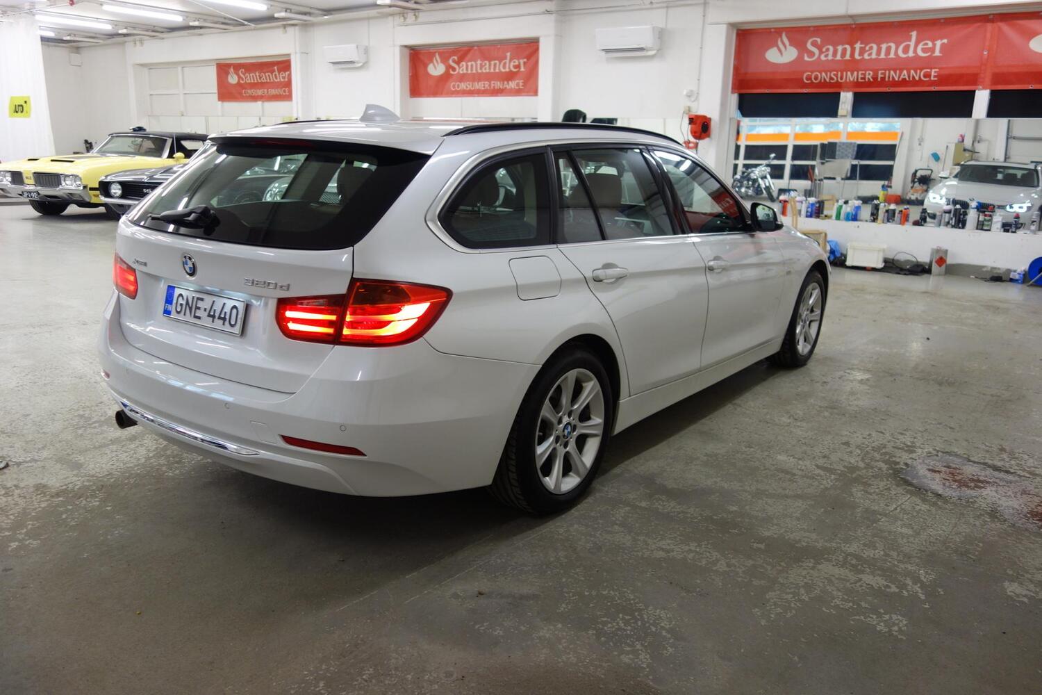 BMW 320 vaihtoauto