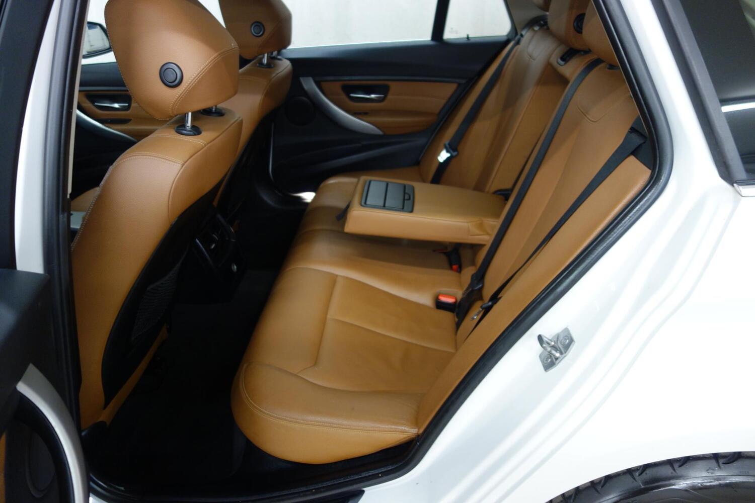 BMW 320 vaihtoauto