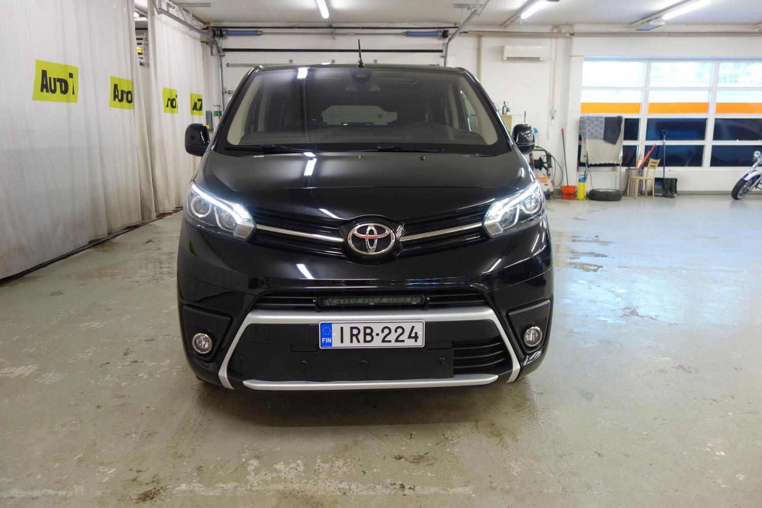 Toyota Proace Verso vaihtoauto