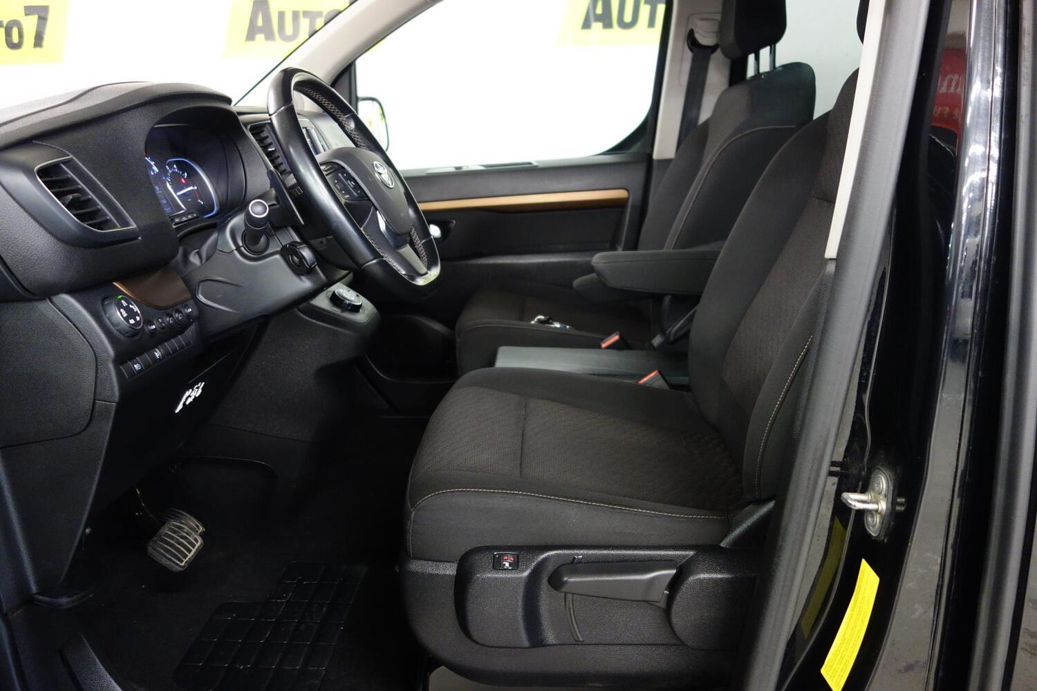 Toyota Proace Verso vaihtoauto