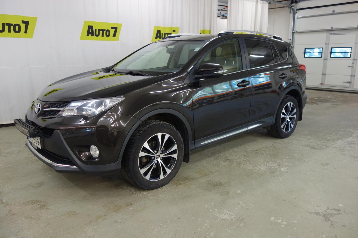 Toyota RAV4 vaihtoauto