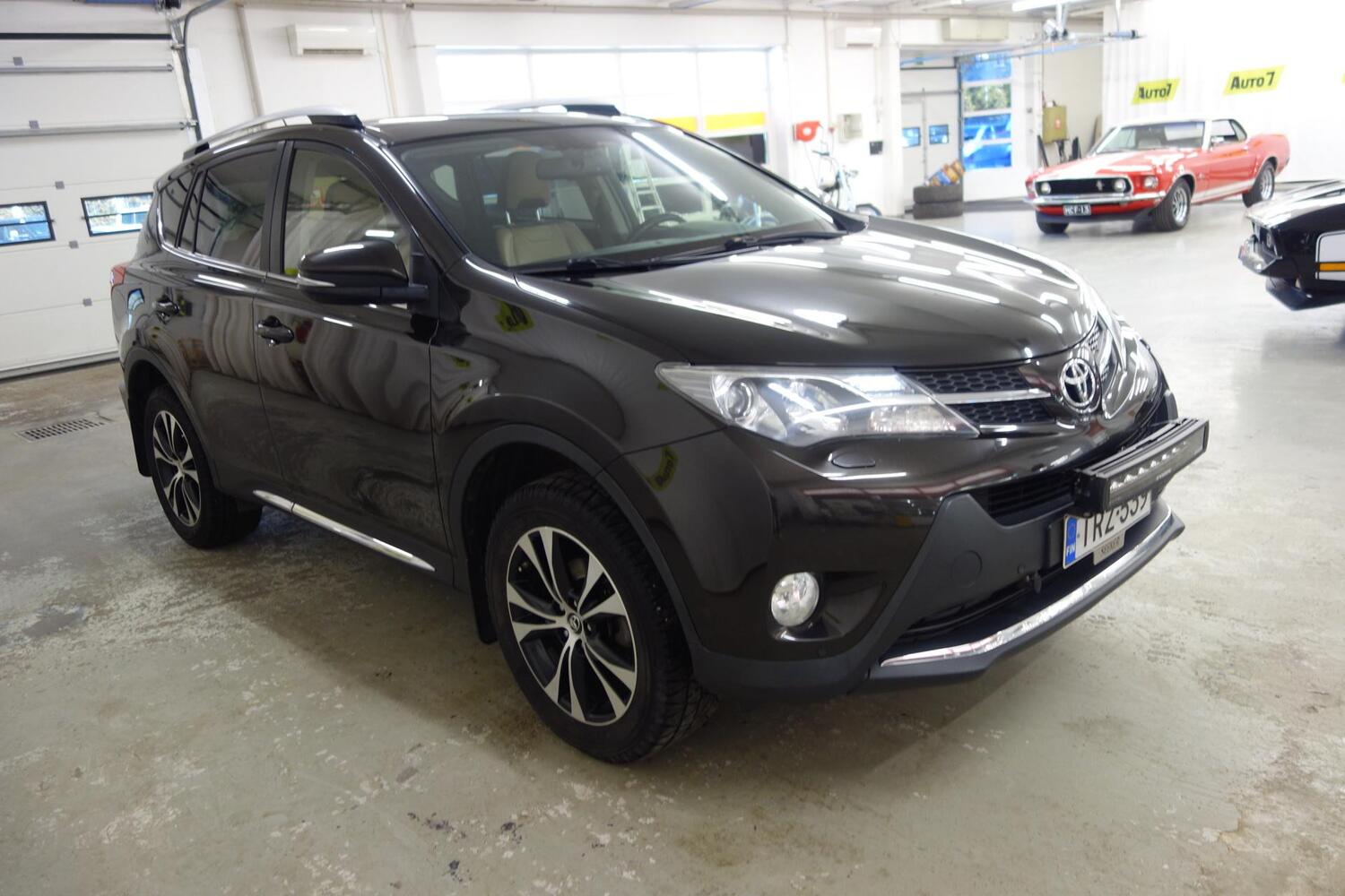 Toyota RAV4 vaihtoauto