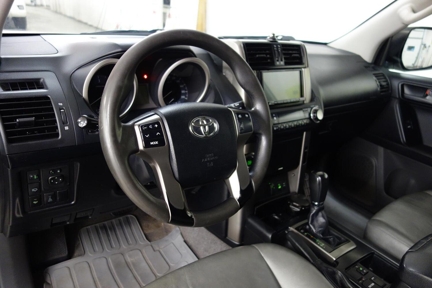 Toyota Land Cruiser vaihtoauto