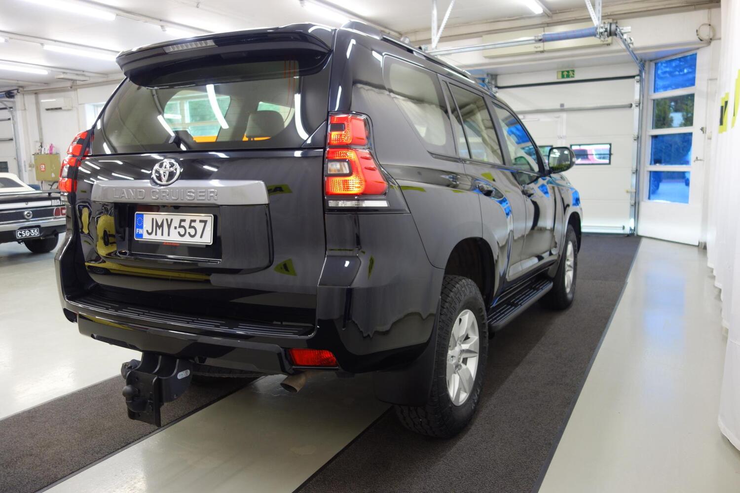Toyota Land Cruiser vaihtoauto