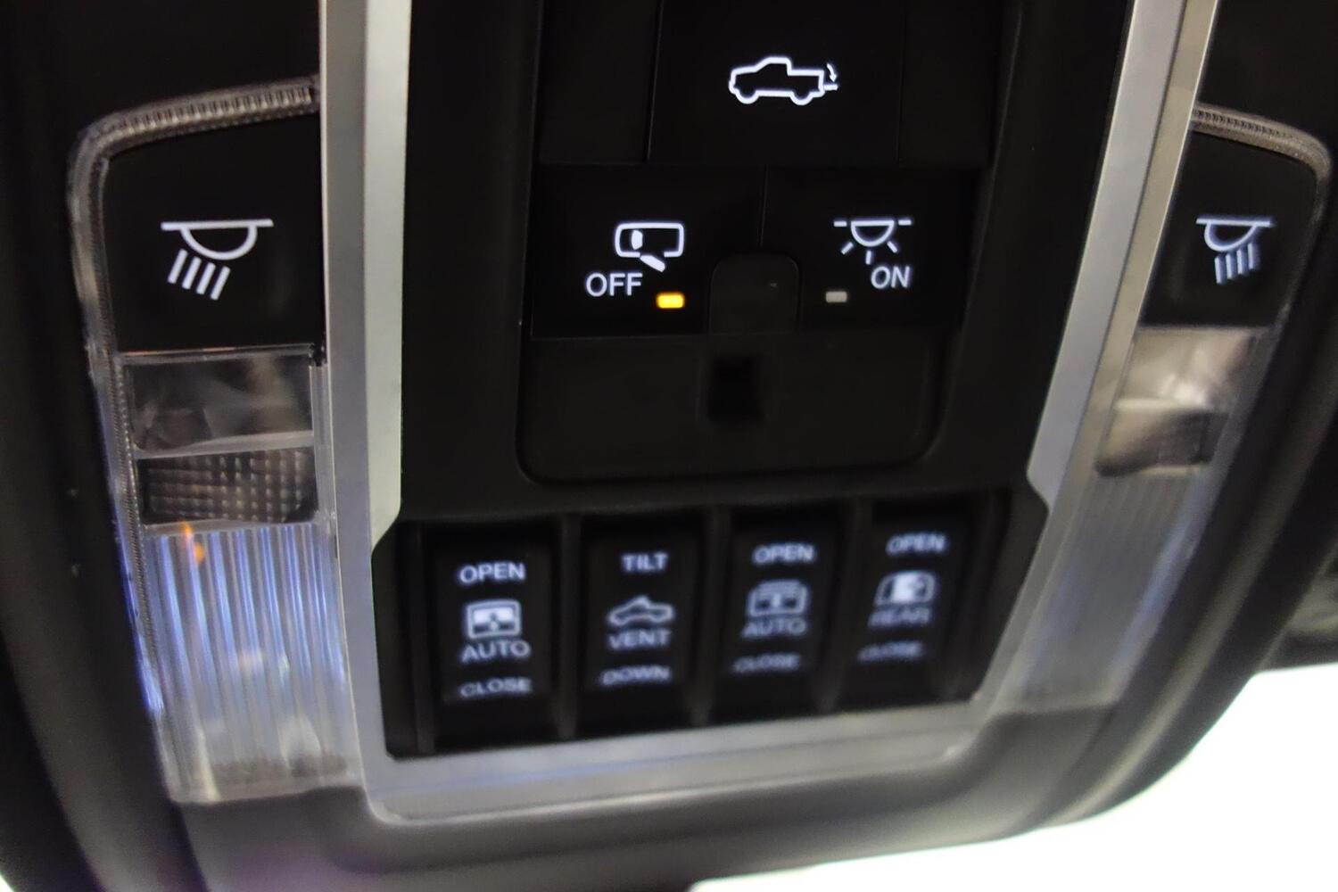 Dodge Ram vaihtoauto