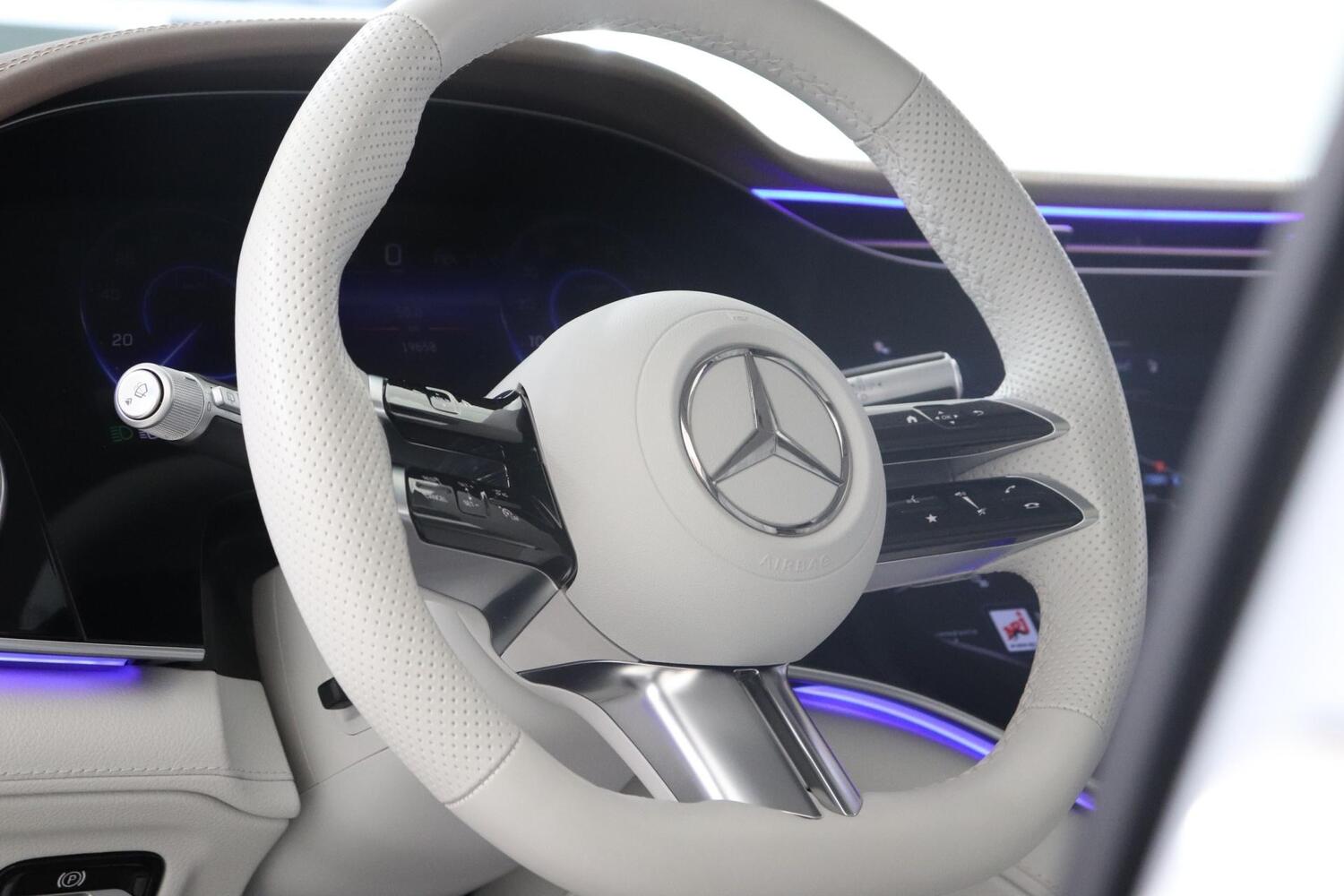 Mercedes-Benz EQS vaihtoauto