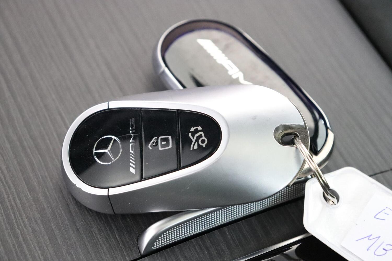 Mercedes-Benz EQE vaihtoauto