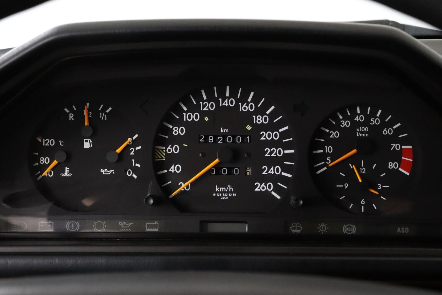 Mercedes-Benz 300 vaihtoauto