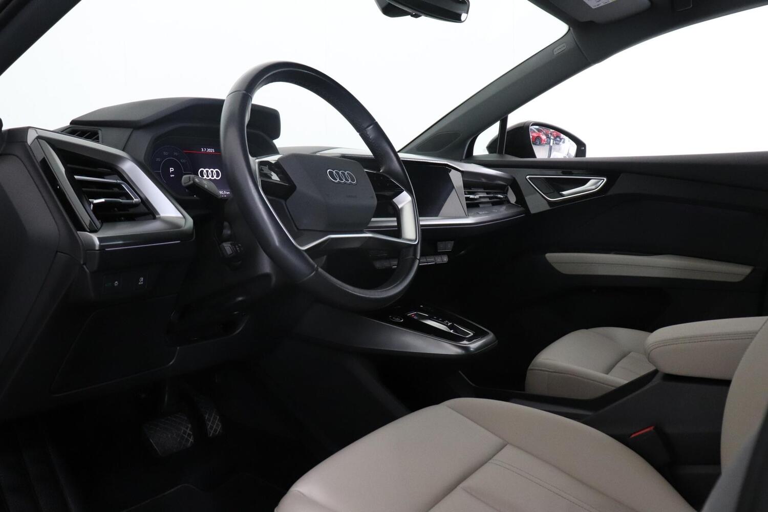 Audi Q4 e-tron vaihtoauto