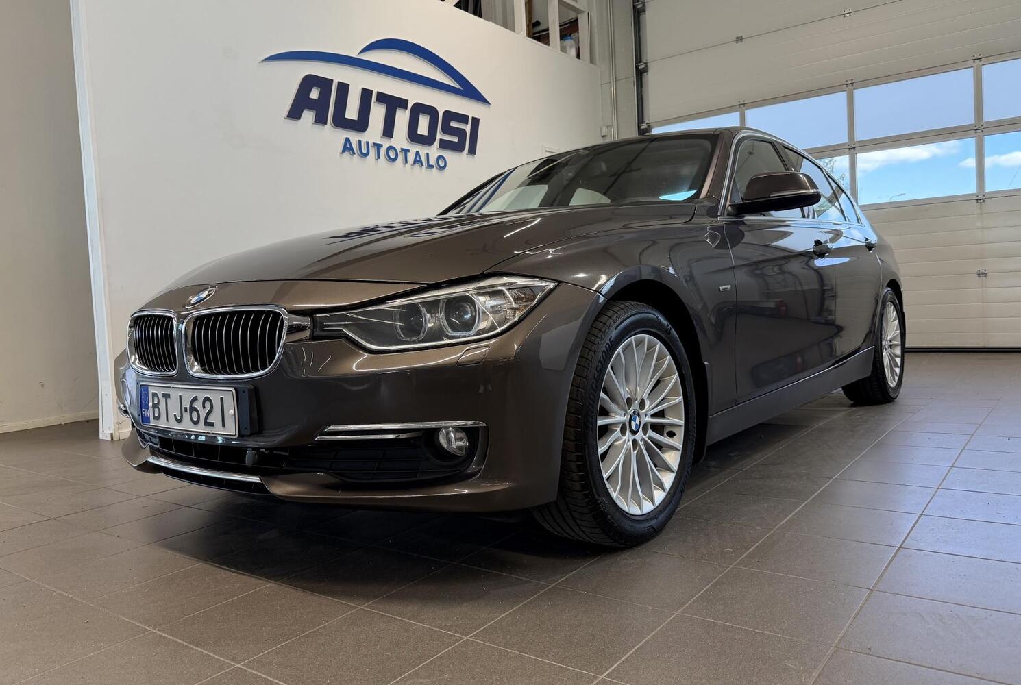 BMW 320 vaihtoauto