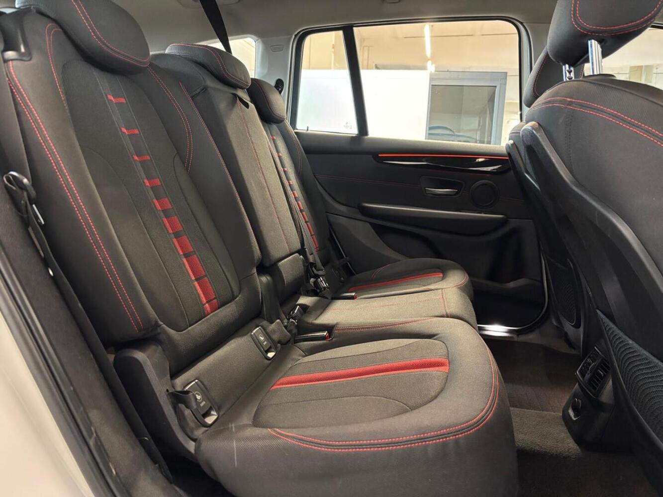 BMW 216 vaihtoauto