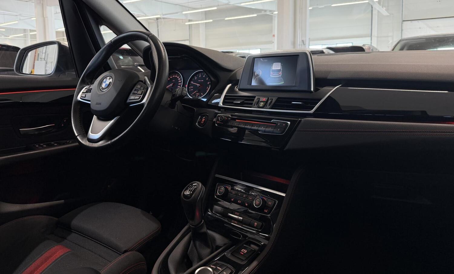 BMW 216 vaihtoauto