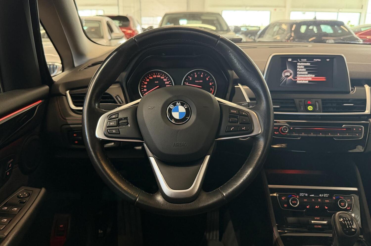 BMW 216 vaihtoauto