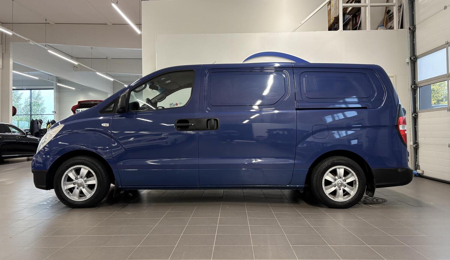 Hyundai H-1 vaihtoauto