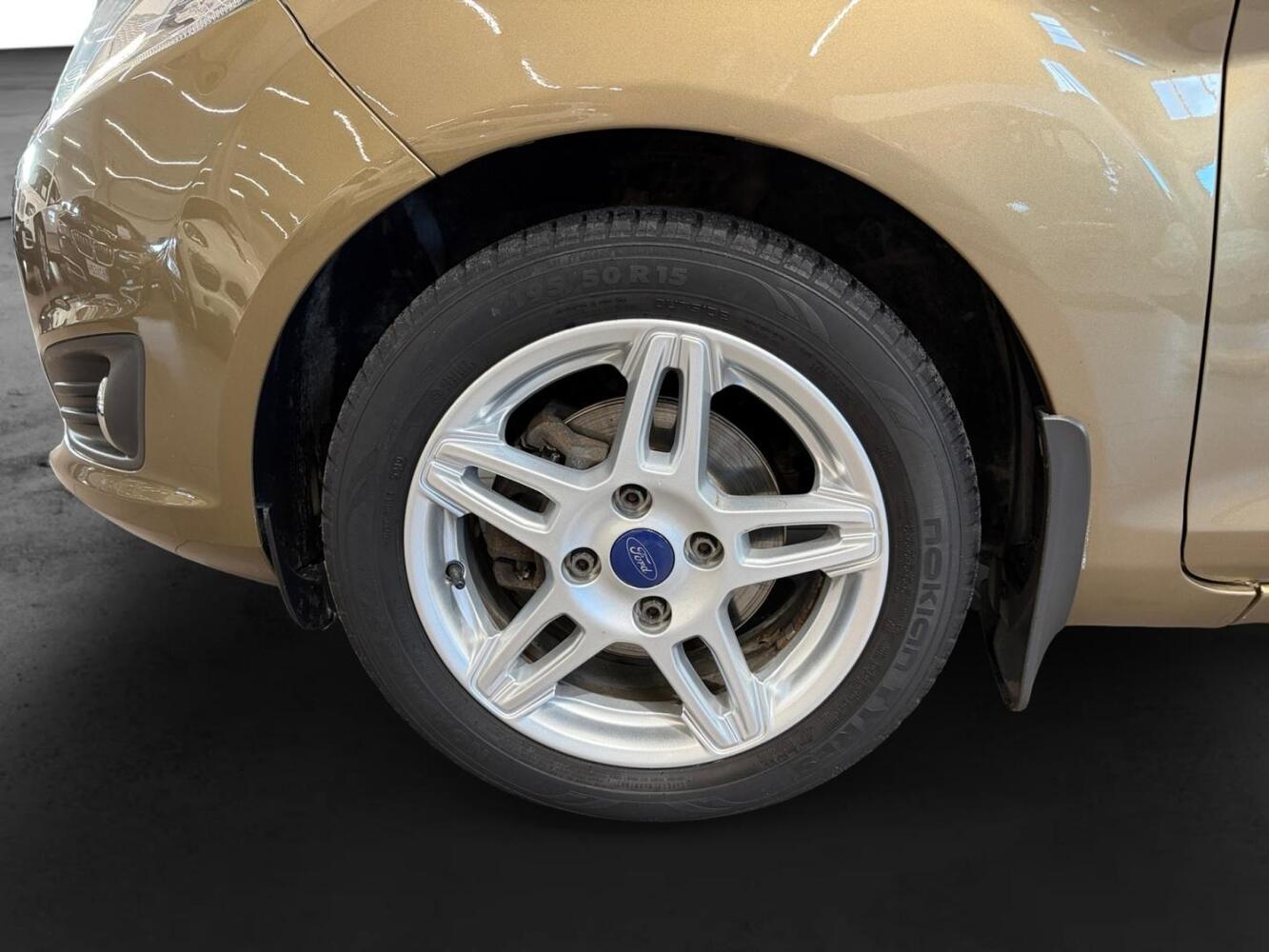 Ford Fiesta vaihtoauto