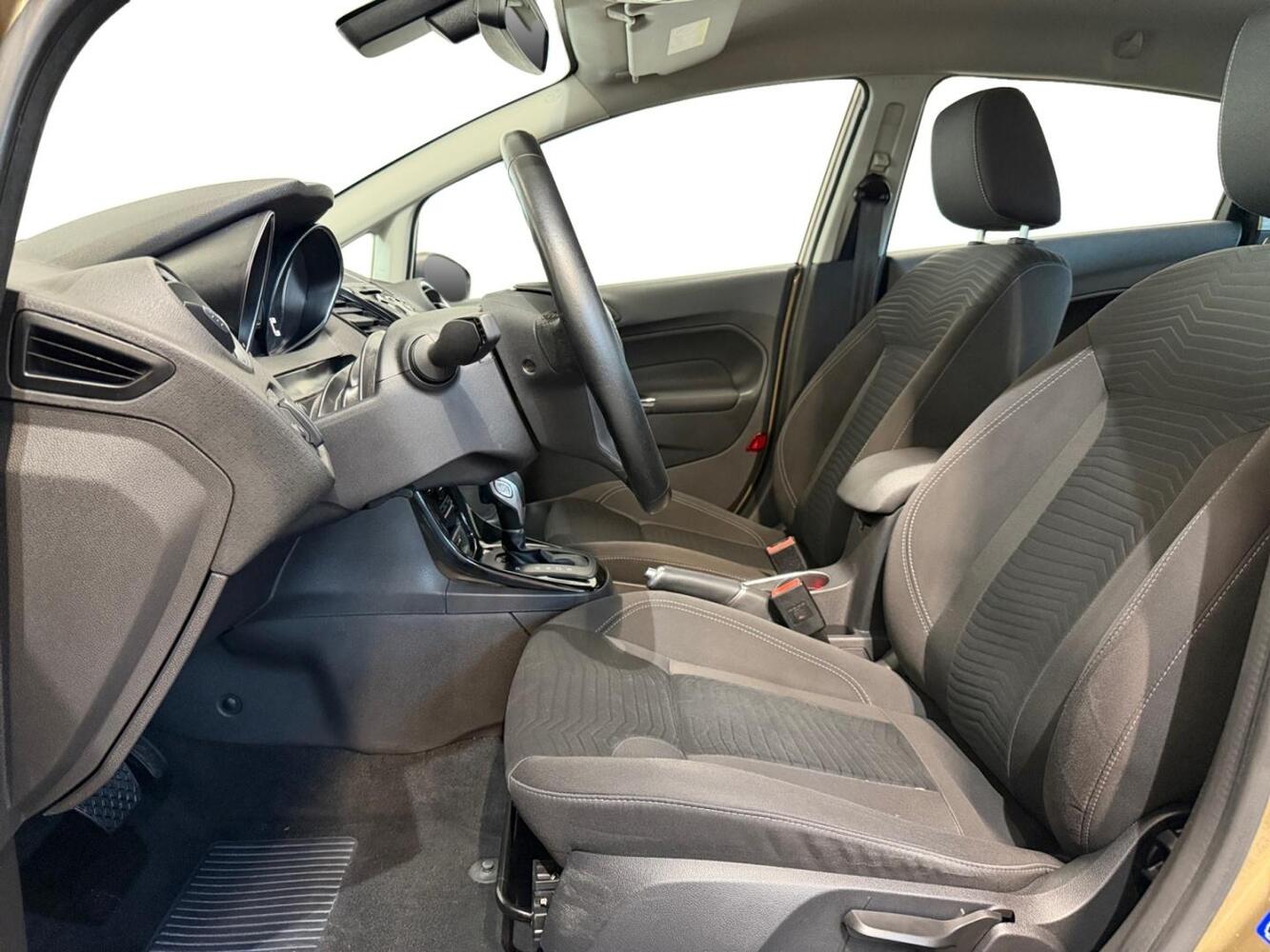 Ford Fiesta vaihtoauto