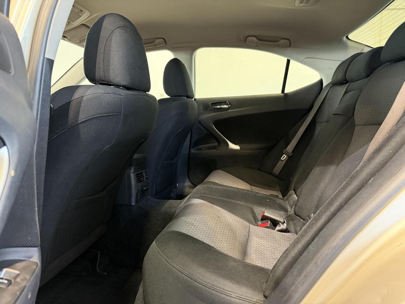 Lexus IS vaihtoauto
