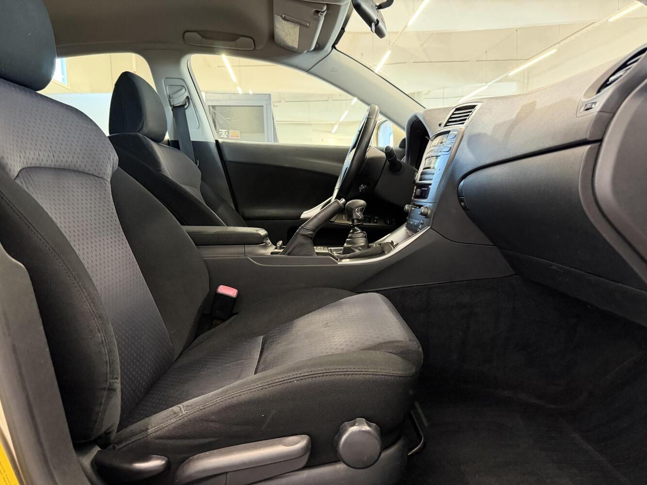 Lexus IS vaihtoauto