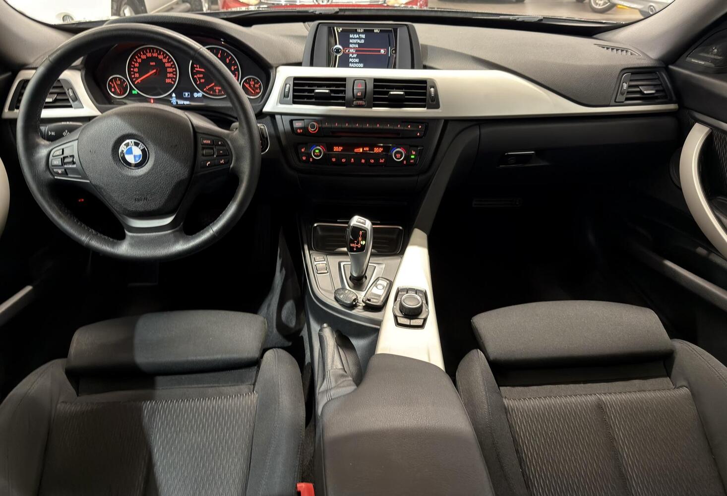BMW 320 vaihtoauto