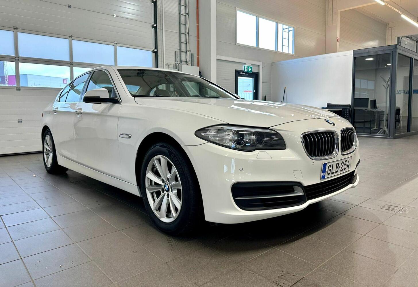 BMW 520 vaihtoauto
