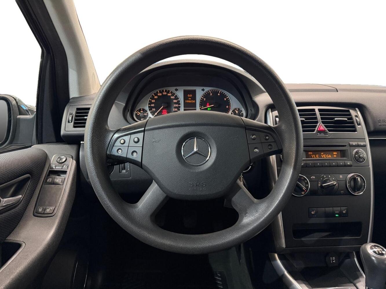 Mercedes-Benz B vaihtoauto