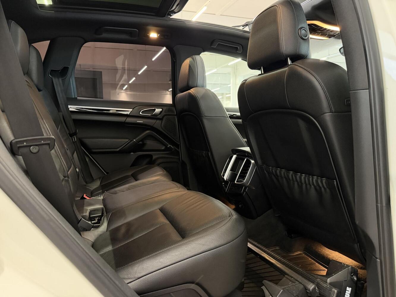 Porsche Cayenne vaihtoauto