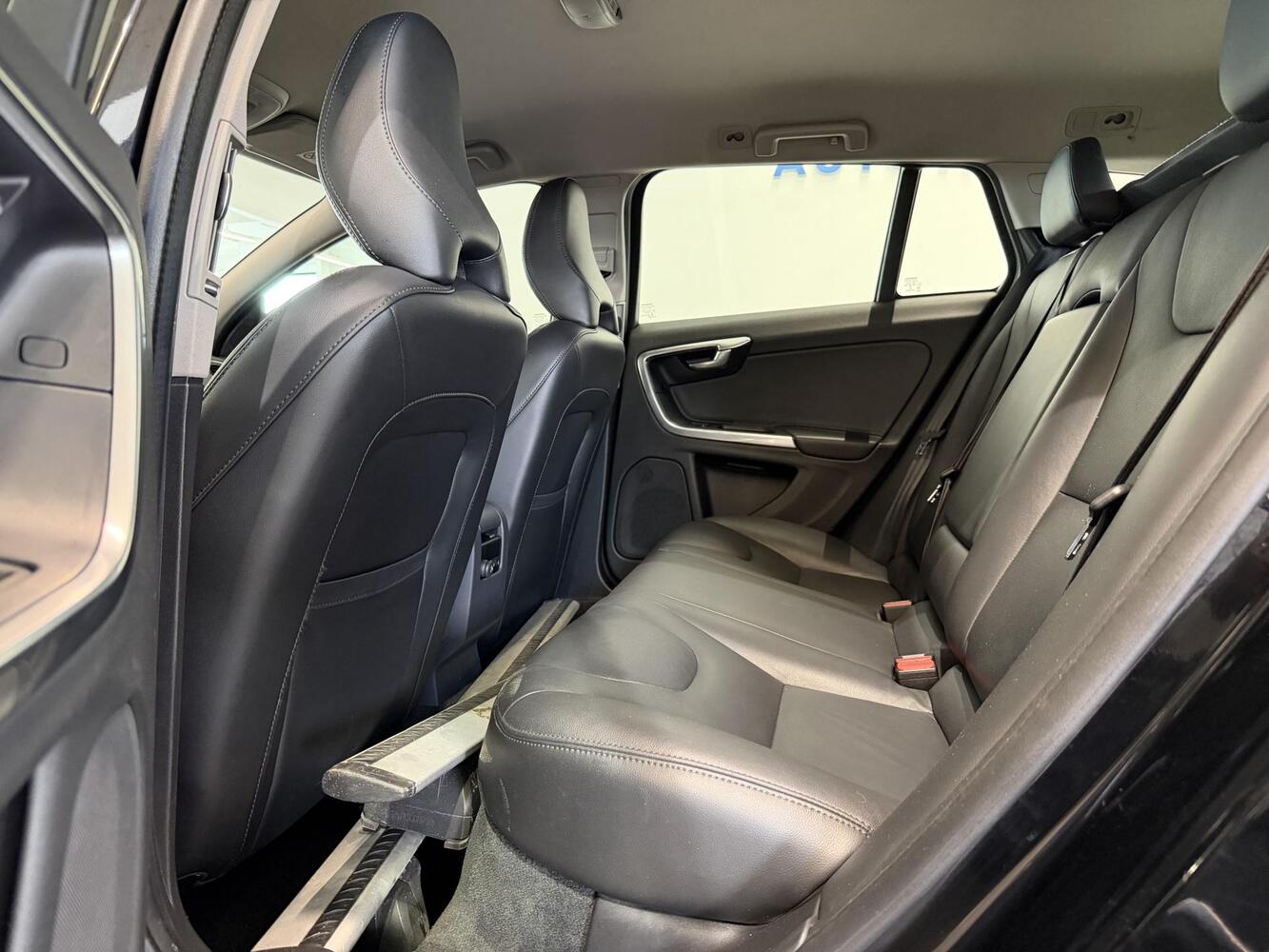 Volvo V60 Cross Country vaihtoauto