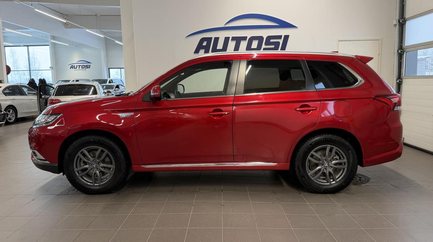 Mitsubishi Outlander PHEV vaihtoauto