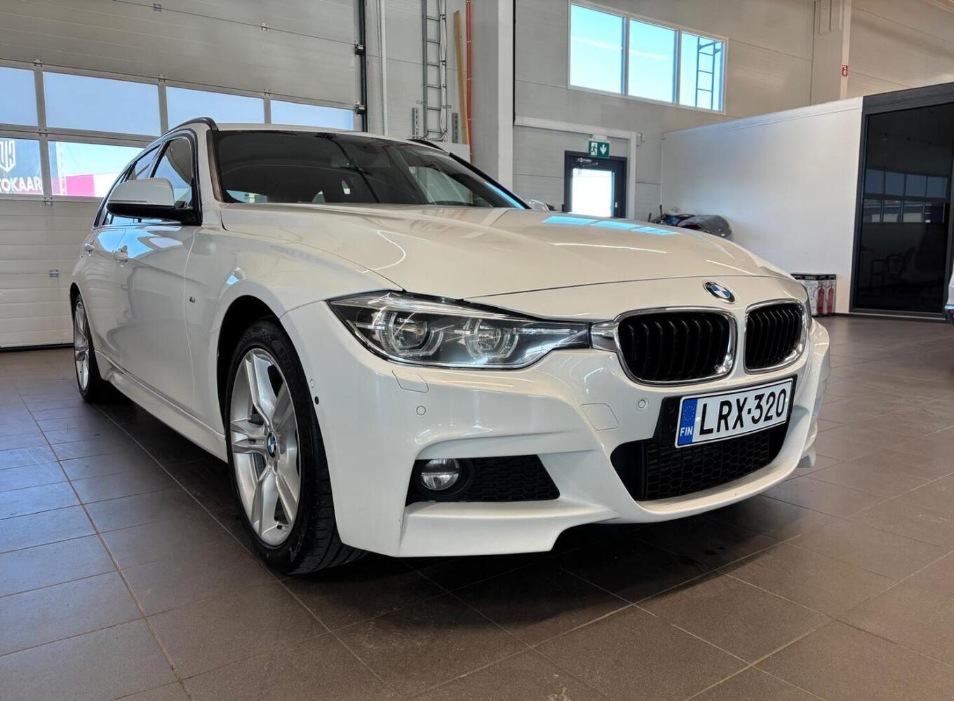BMW 320 vaihtoauto