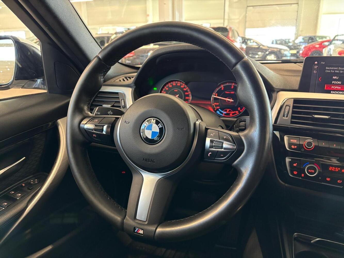 BMW 320 vaihtoauto
