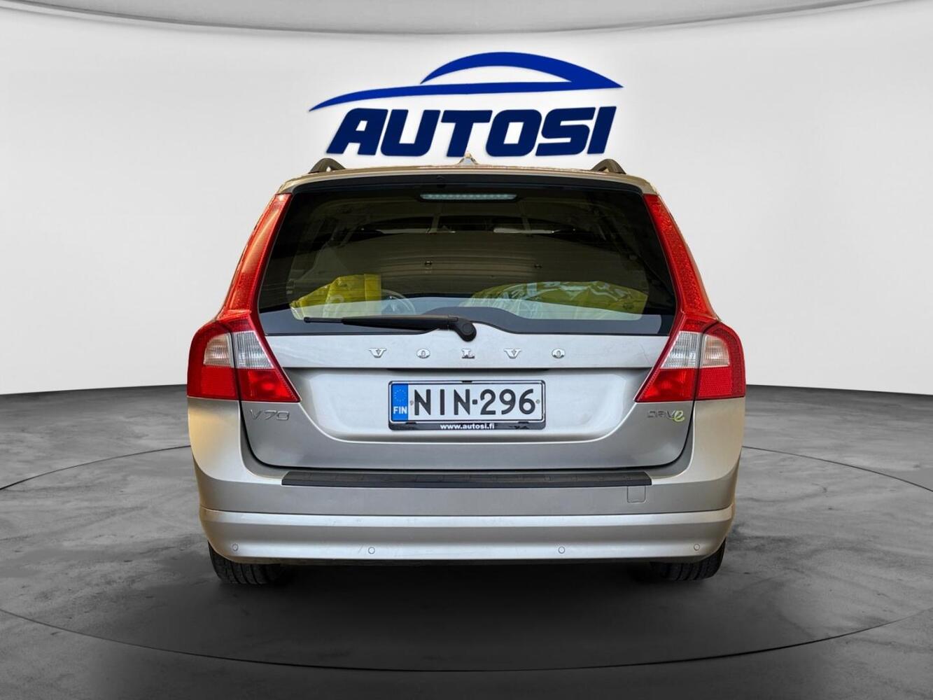 Volvo V70 vaihtoauto