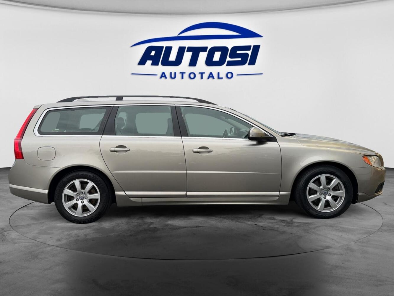 Volvo V70 vaihtoauto