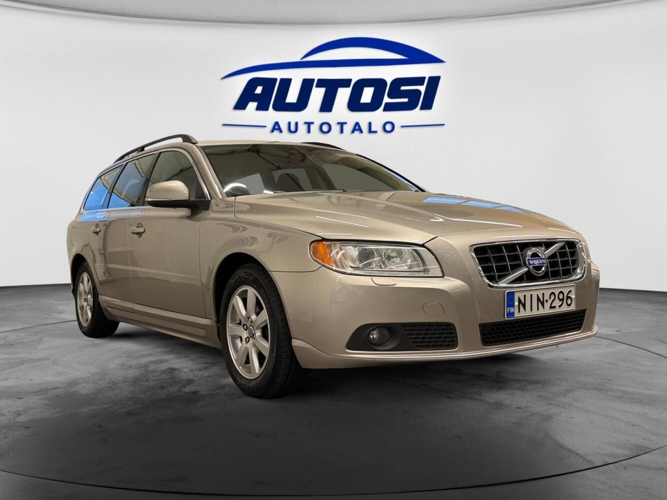 Volvo V70 vaihtoauto