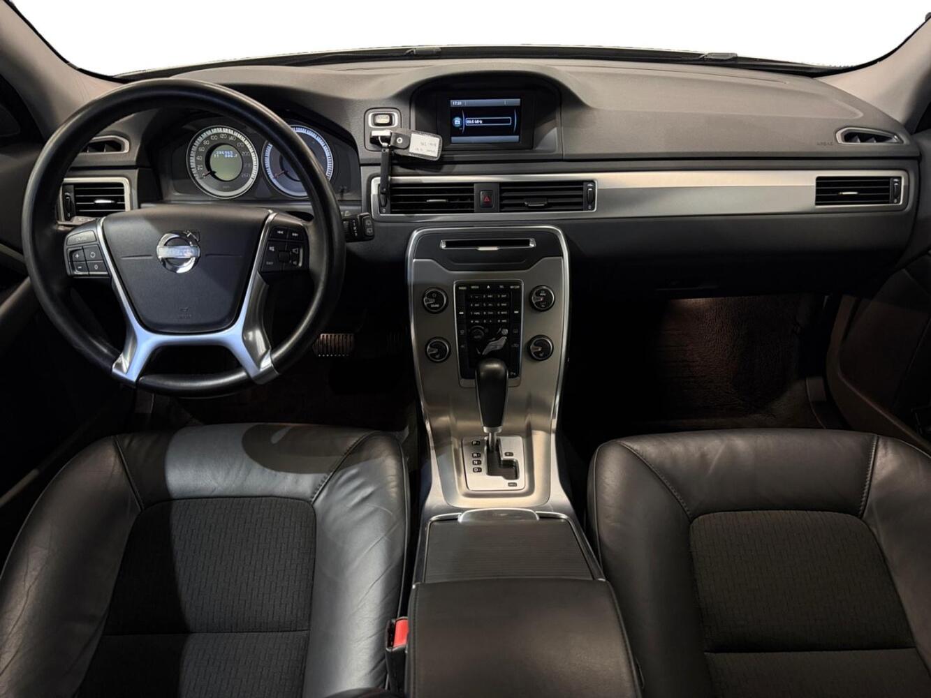 Volvo V70 vaihtoauto