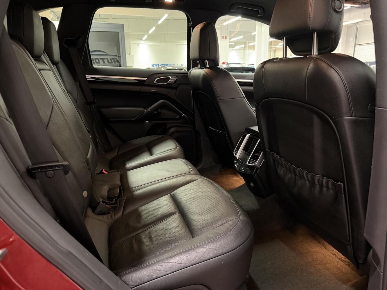 Porsche Cayenne vaihtoauto