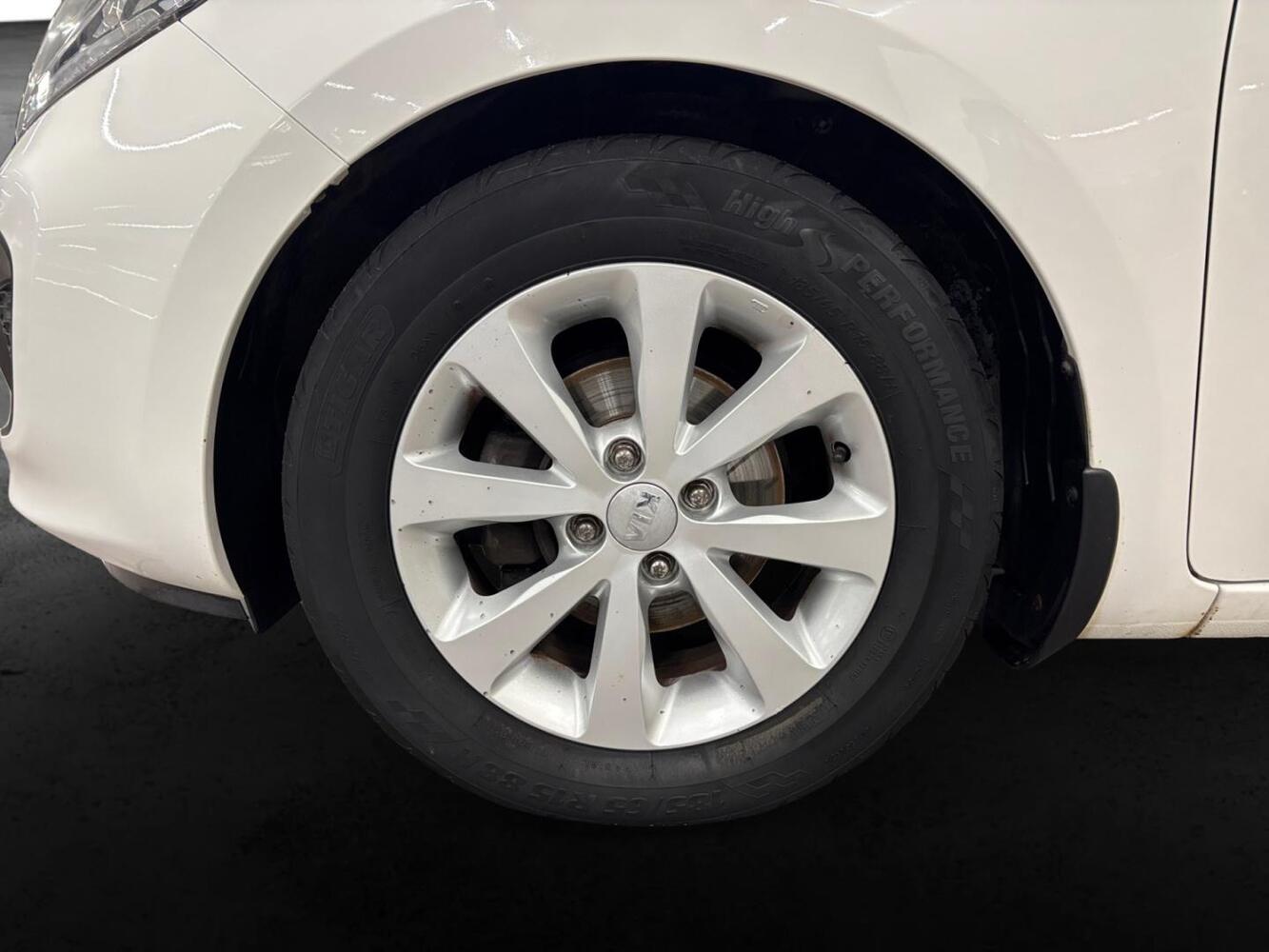 Kia Rio vaihtoauto