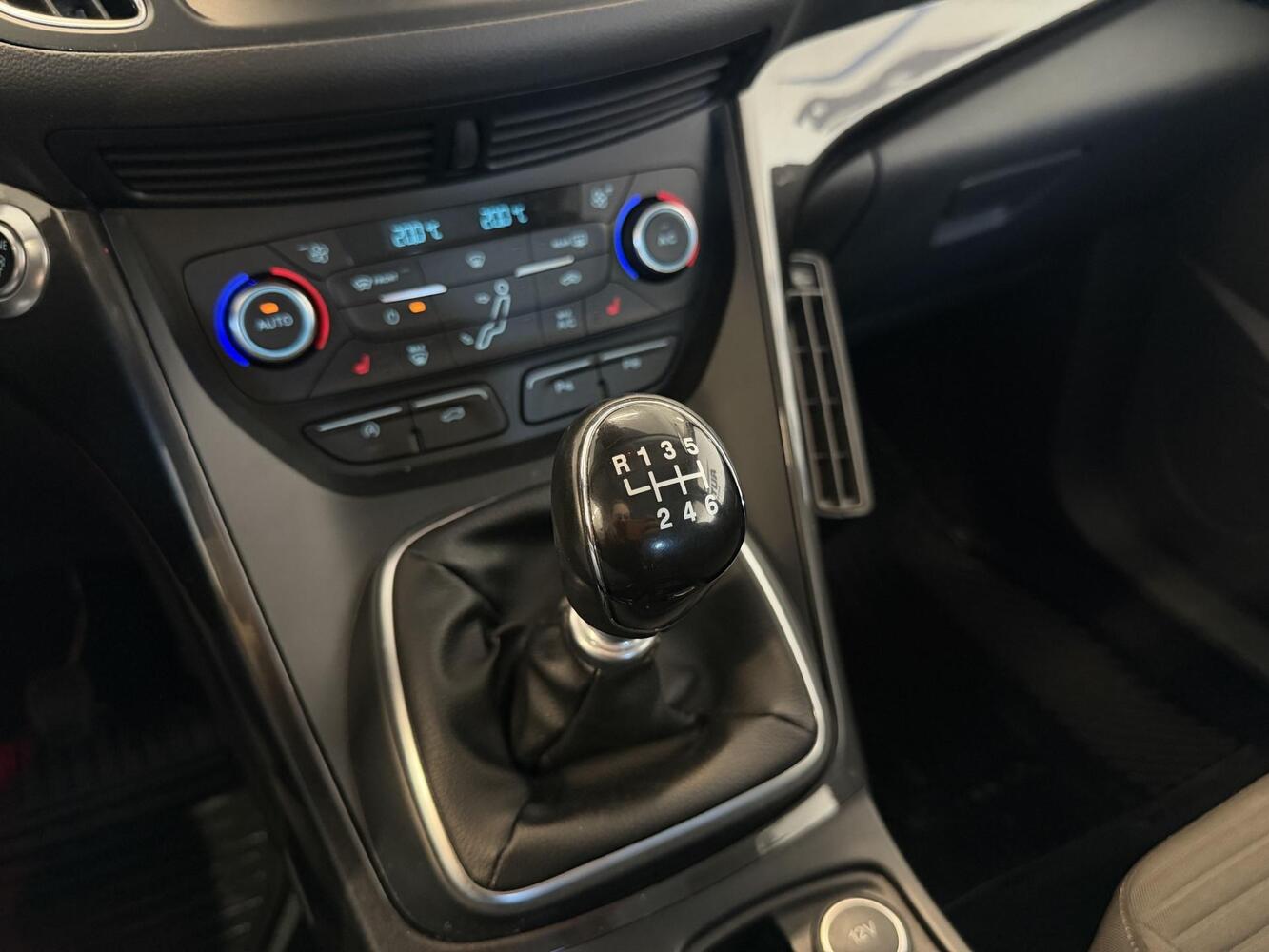 Ford C-MAX vaihtoauto