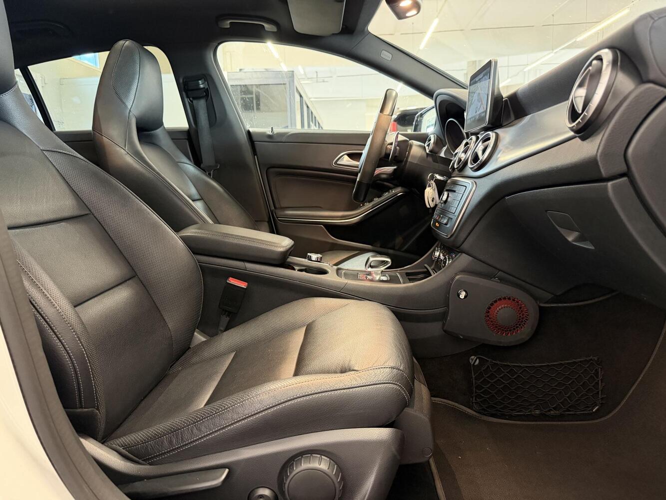 Mercedes-Benz CLA vaihtoauto